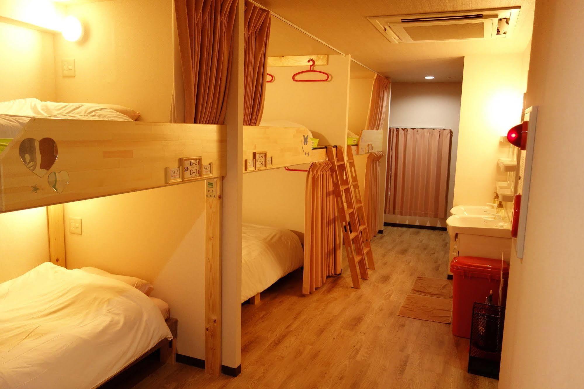 Ken'S House Hotel Osaka Exterior foto